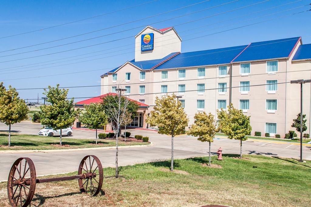 Comfort Inn & Suites Elk City Bagian luar foto